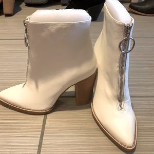 Brand new Chinese laundry leather booties